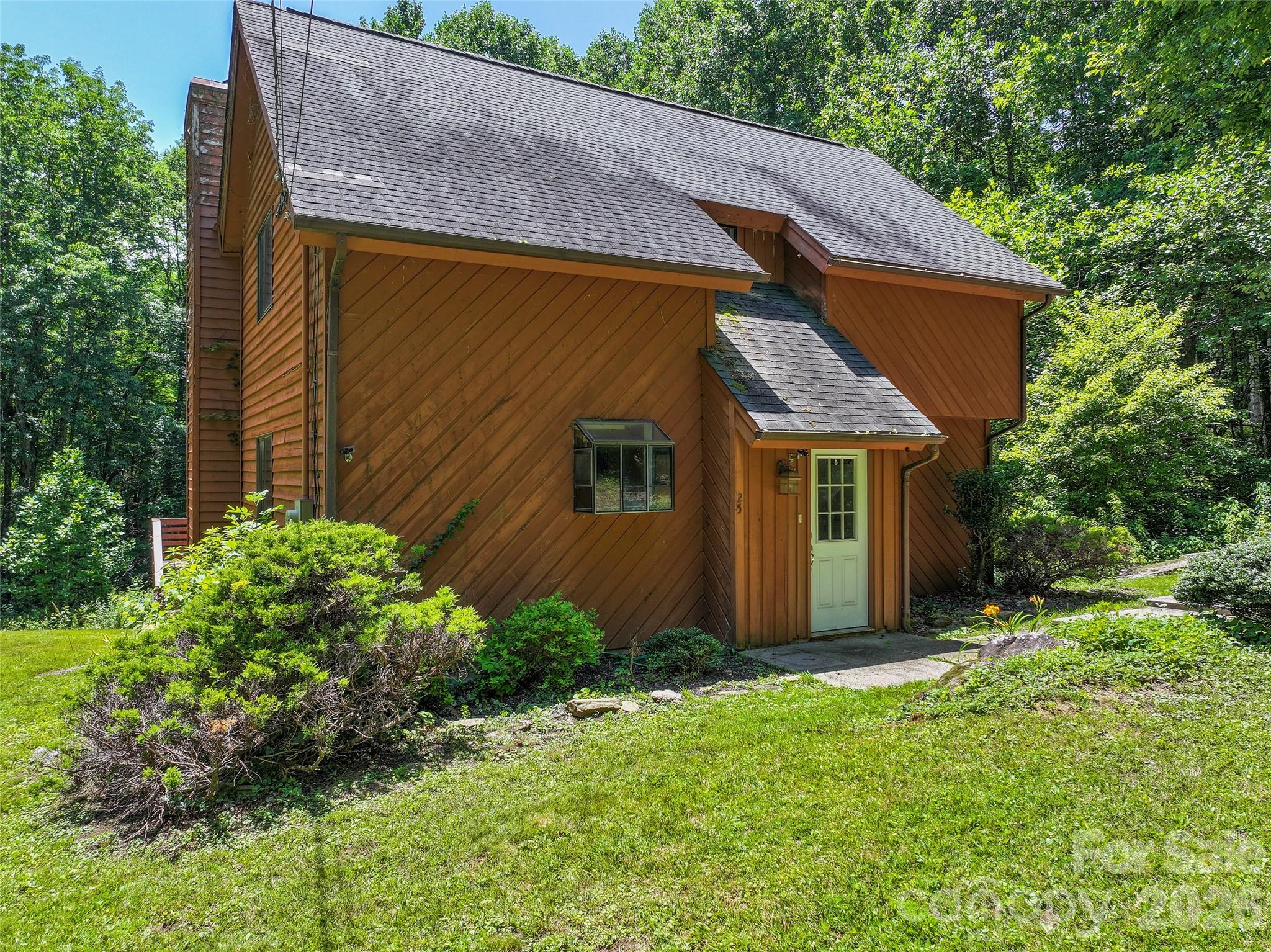 25 Little Creek Lane