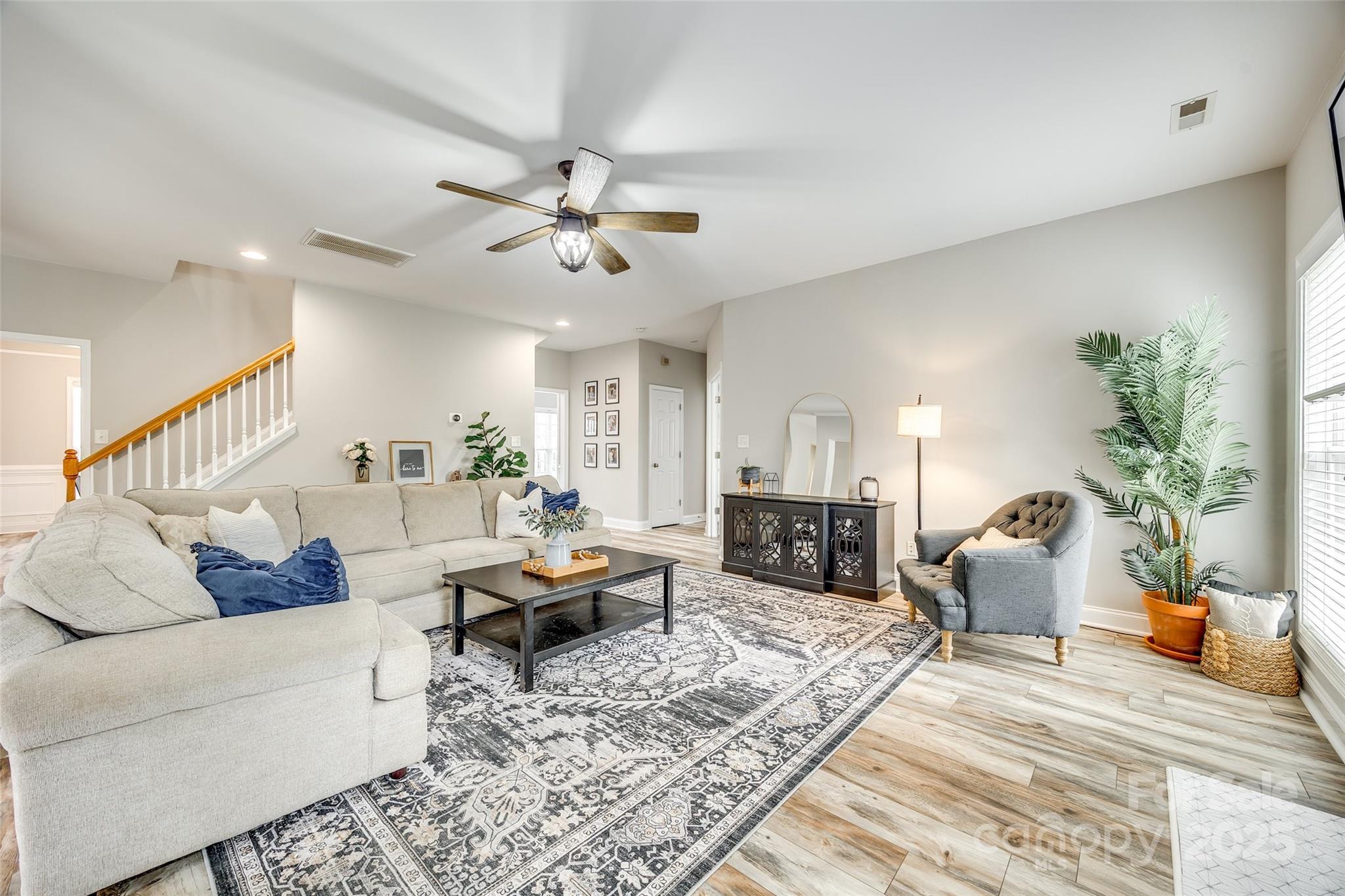 1813 Robbins Meadows Drive