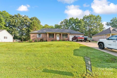 A home in Conover