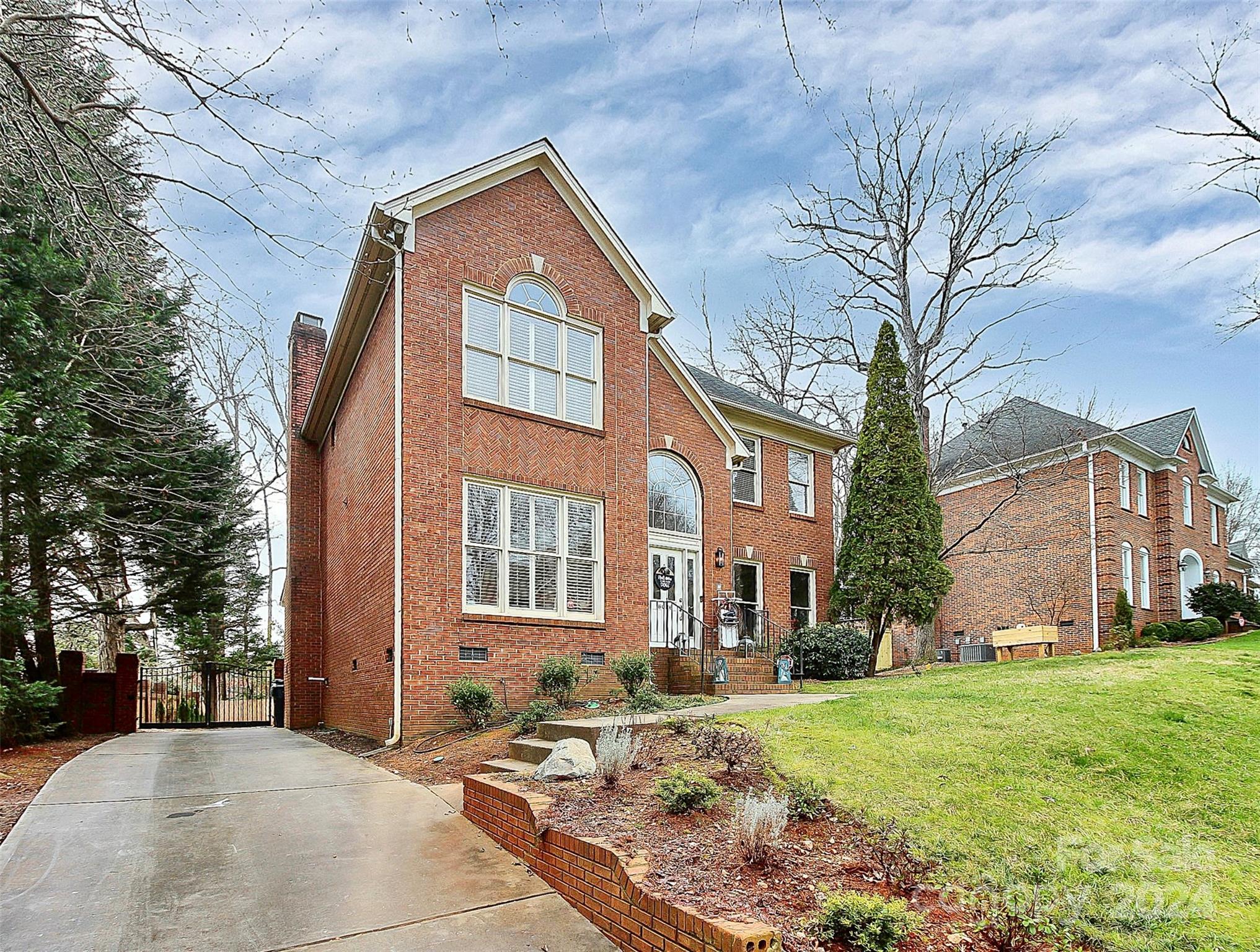 Sharon Estates - Residential