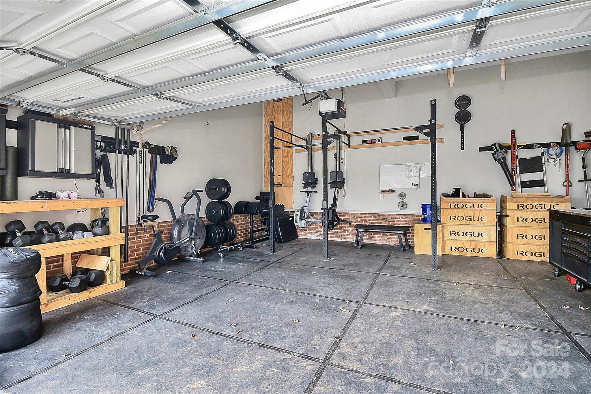 Sharon Estates - Residential