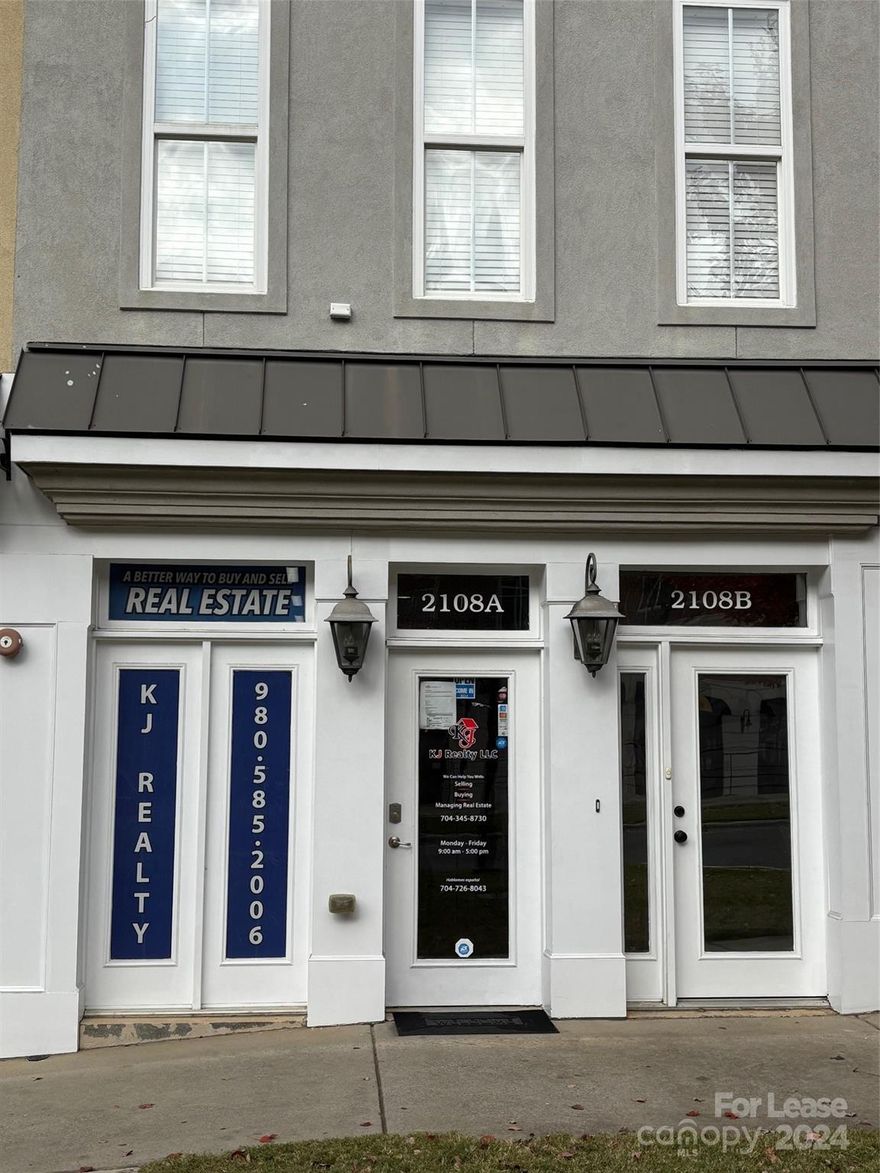 Spacious bright & open Retail/Office space available with 1/2 bath and utility room in the heat of Ayrsley at the Meeting Street Market surrounded by shops, dining and theater. Unit A has first floor Street front location and rear access to back parking area. Close to parking lot. Easily accessible from Rt. 485 & Rt. 49. Currently being used as a real estate office. Available for January 1st Occupancy.