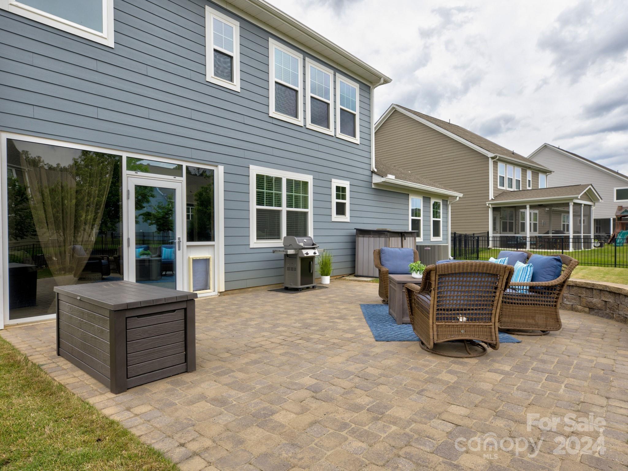 The Retreat At Rayfield - Residential