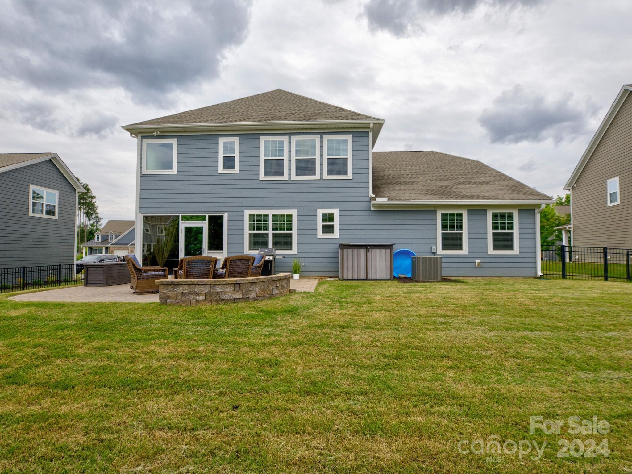 The Retreat At Rayfield - Residential