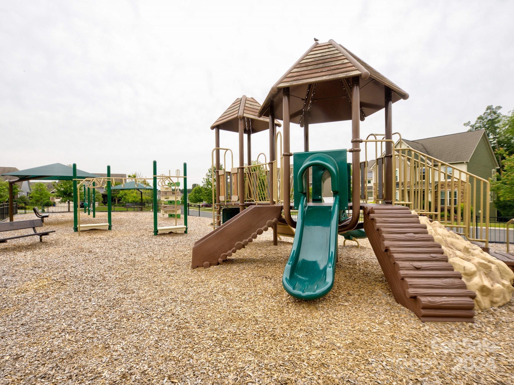 The Retreat At Rayfield - Residential