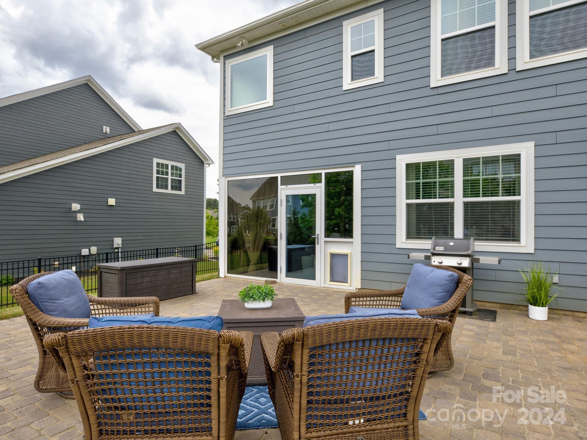 The Retreat At Rayfield - Residential