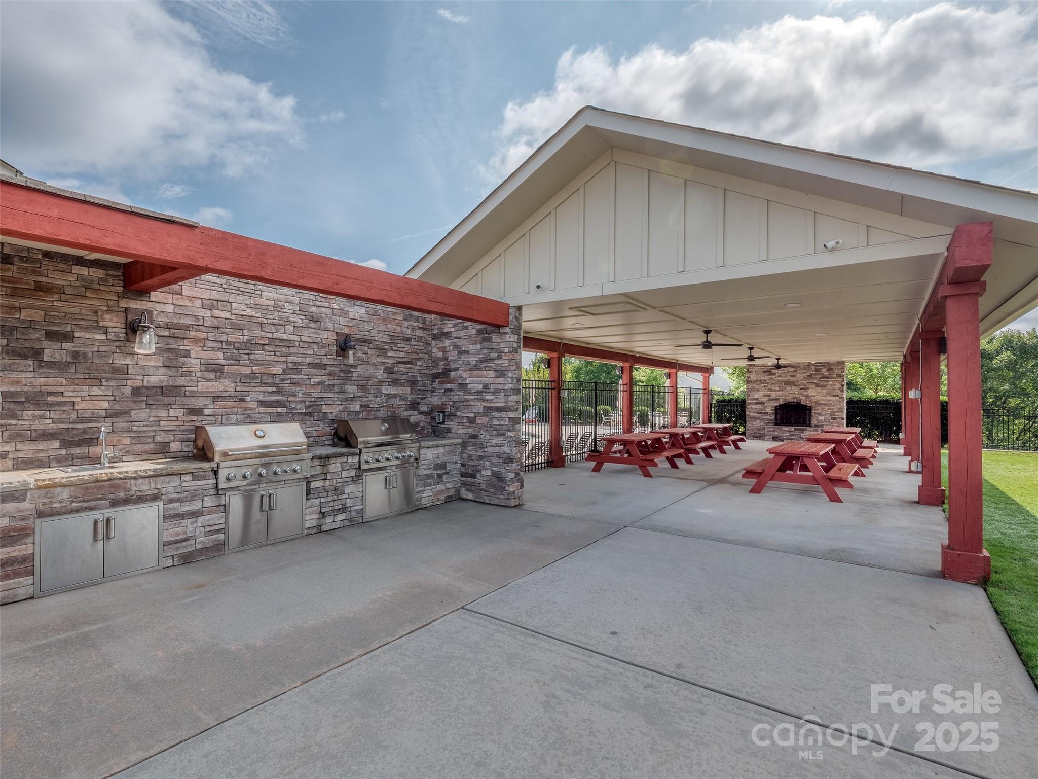 Estates At Audubon Lake - Residential