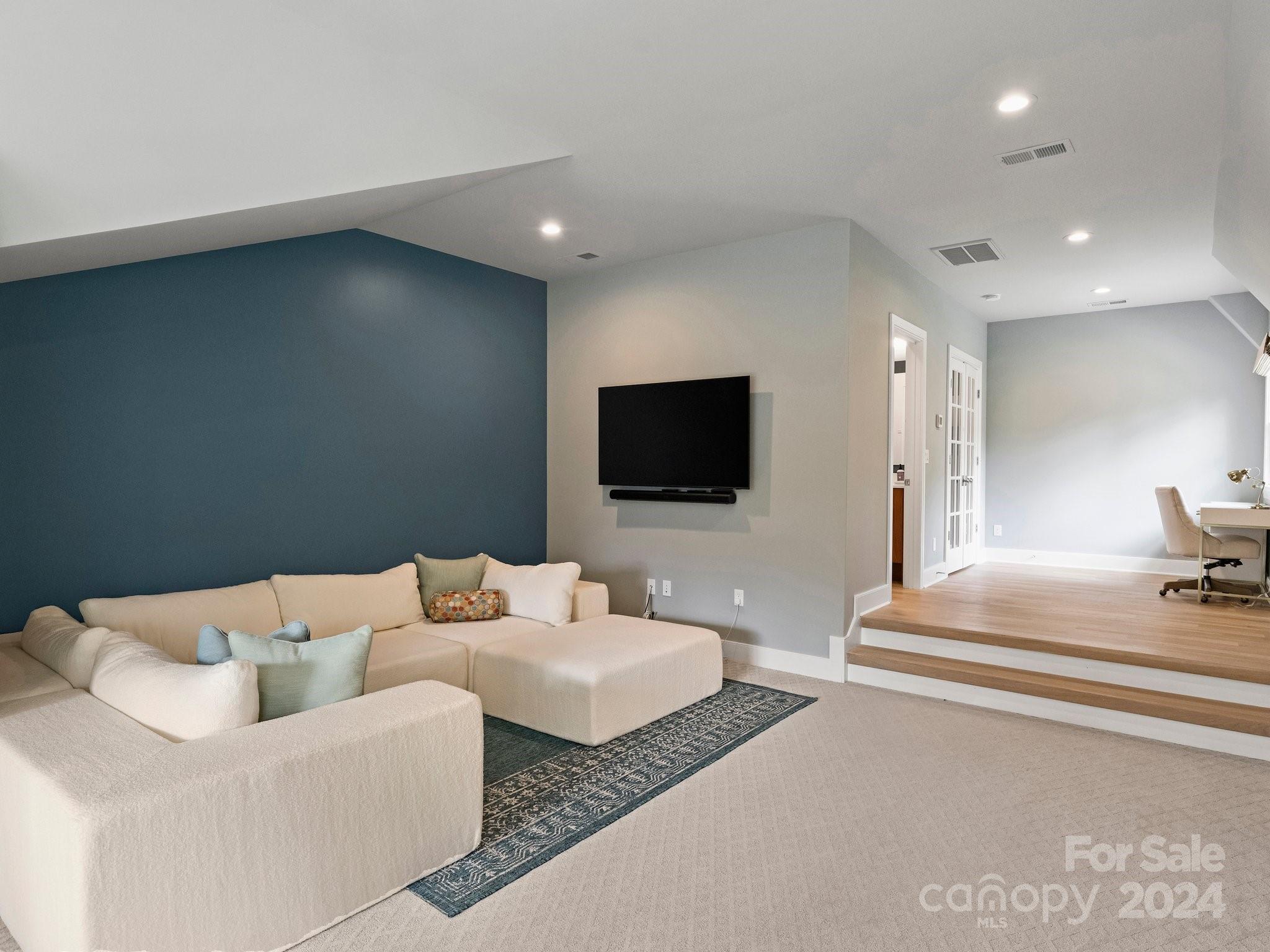 Mammoth Oaks - Residential