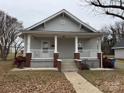 A home in Hickory