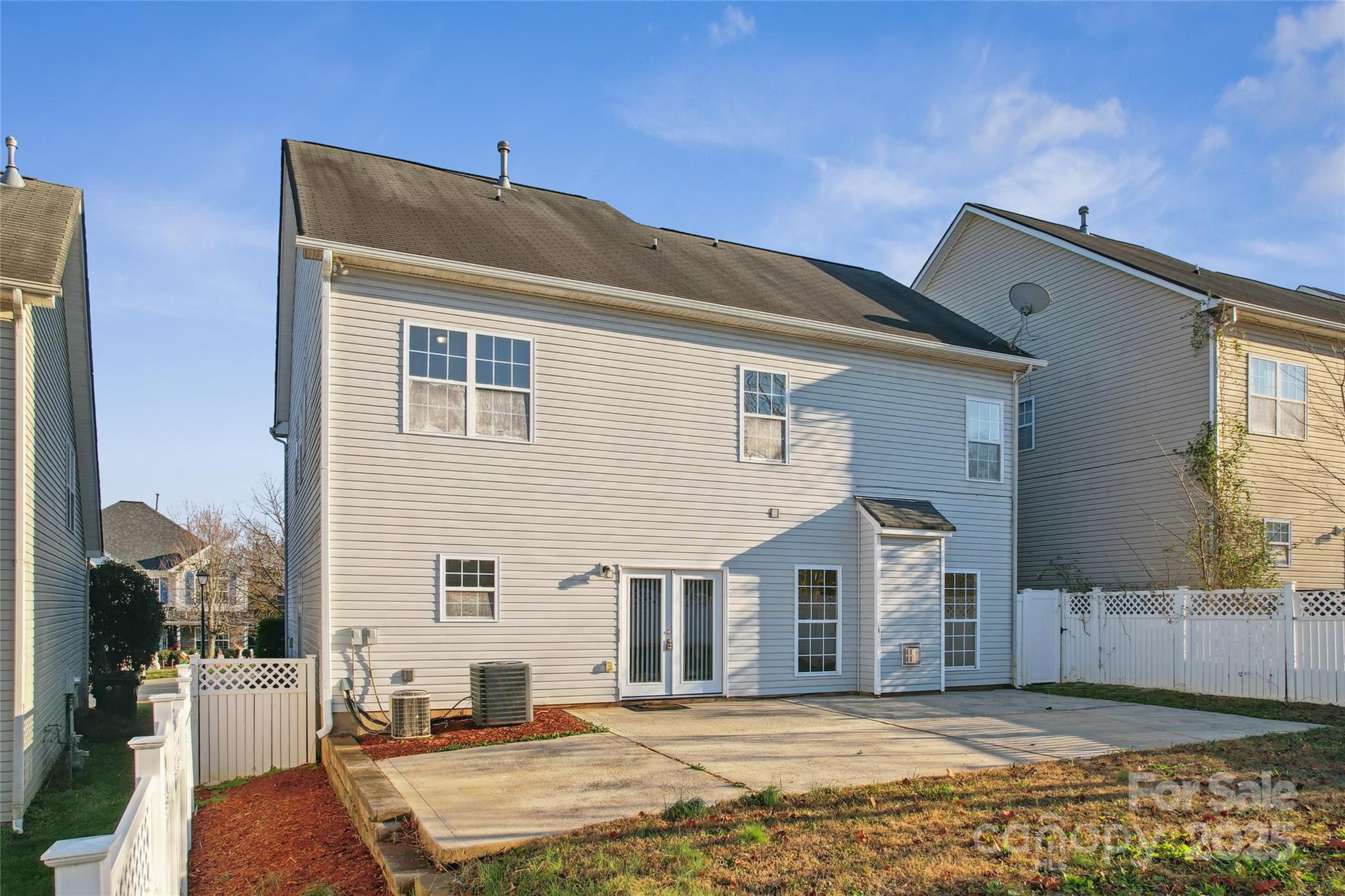 Old Stone Crossing - Residential
