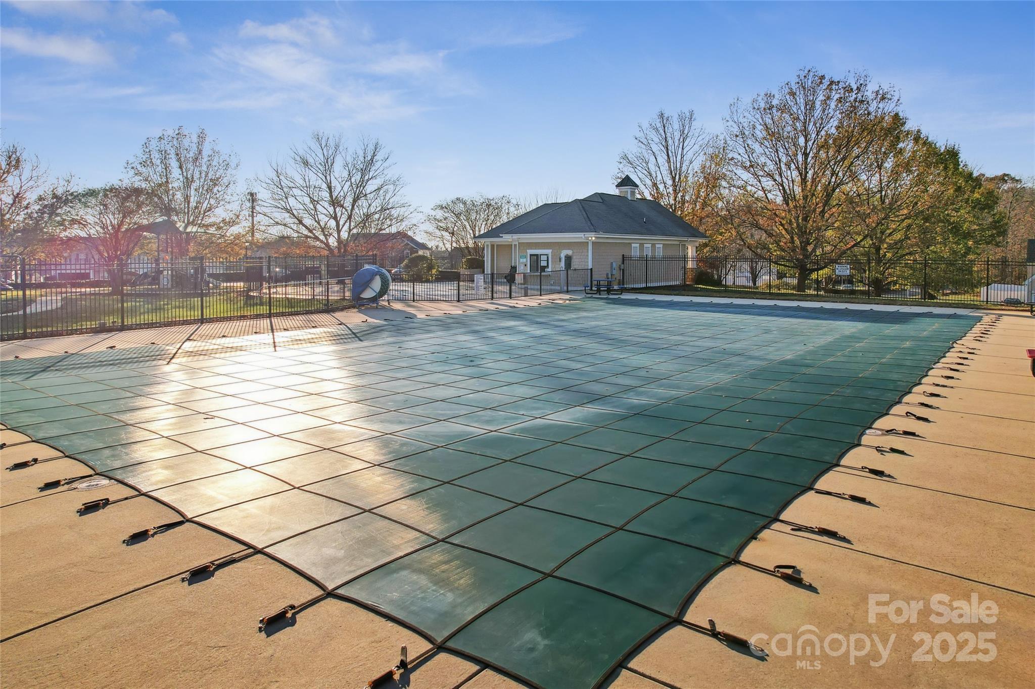 Old Stone Crossing - Residential