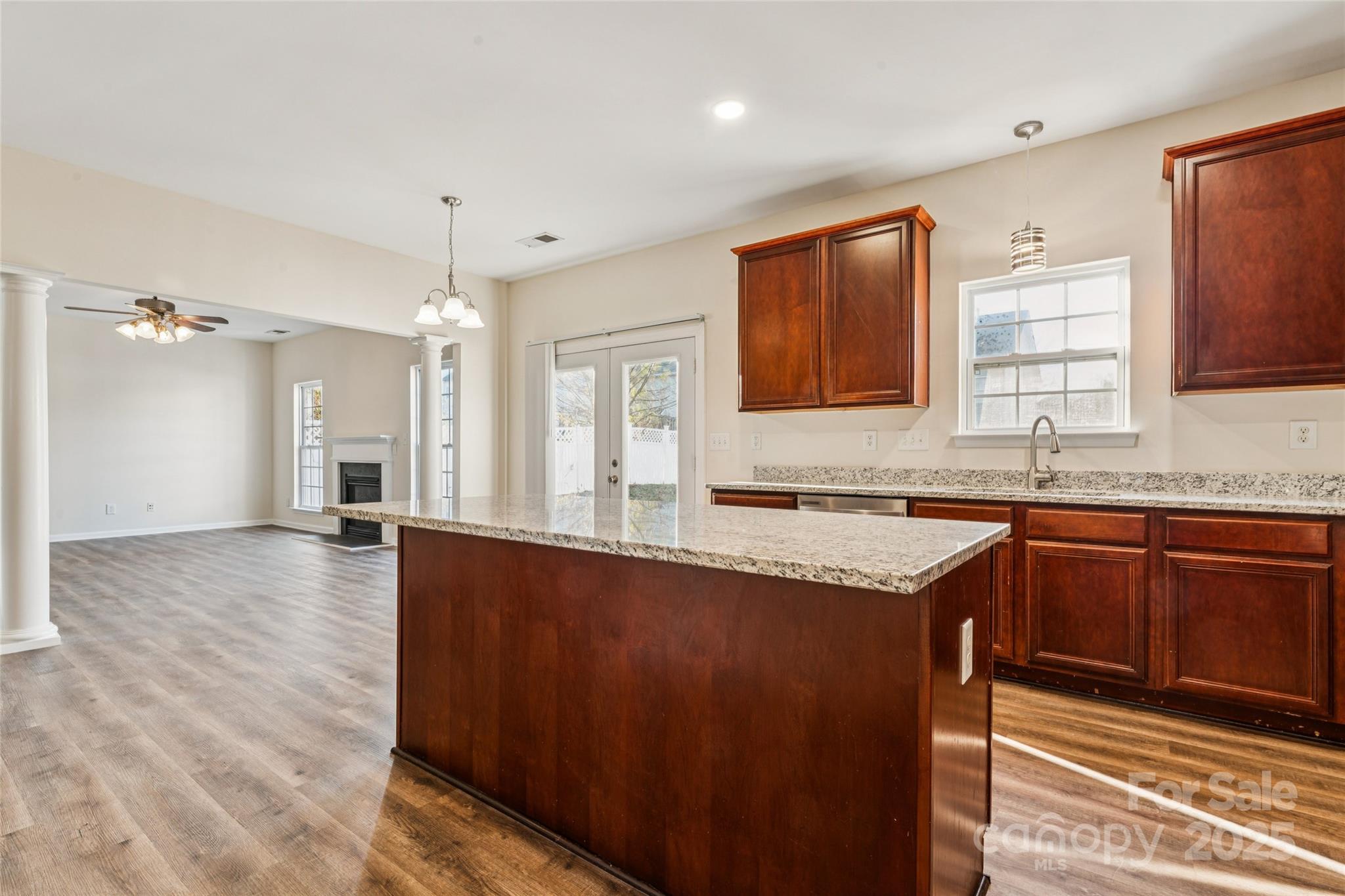 Old Stone Crossing - Residential