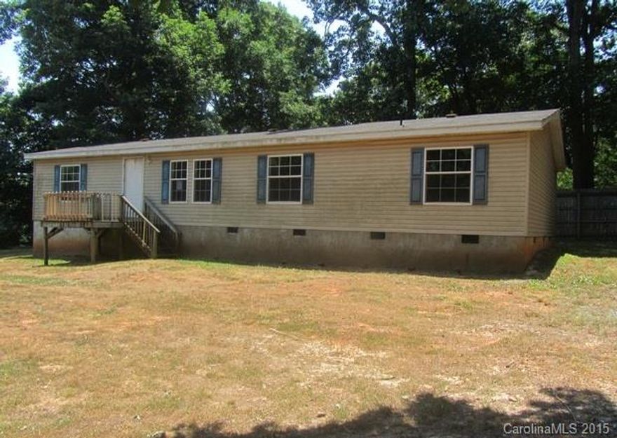 Seller case #381-662290. "Sold As-Is, Where-Is" without repairs or warranties. FHA insurable w/ escrows $2035. Borrowers may qualify for an FHA loan with $100 down. Seller its agents and or assigns make no representations as to the existence of Mold, Radon, and or LBP and are not
liable for the potentially harmful effects thereof. EQUAL HOUSING OPPORTUNITY OWNER OCC BIDDERS ONLY midnight 08/03/15  10 day sealed bid period ends midnight 07/29/15