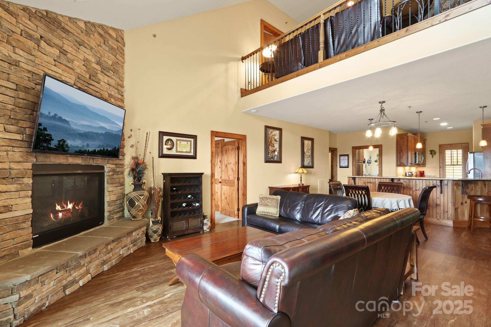 552 Penny Lane 2B