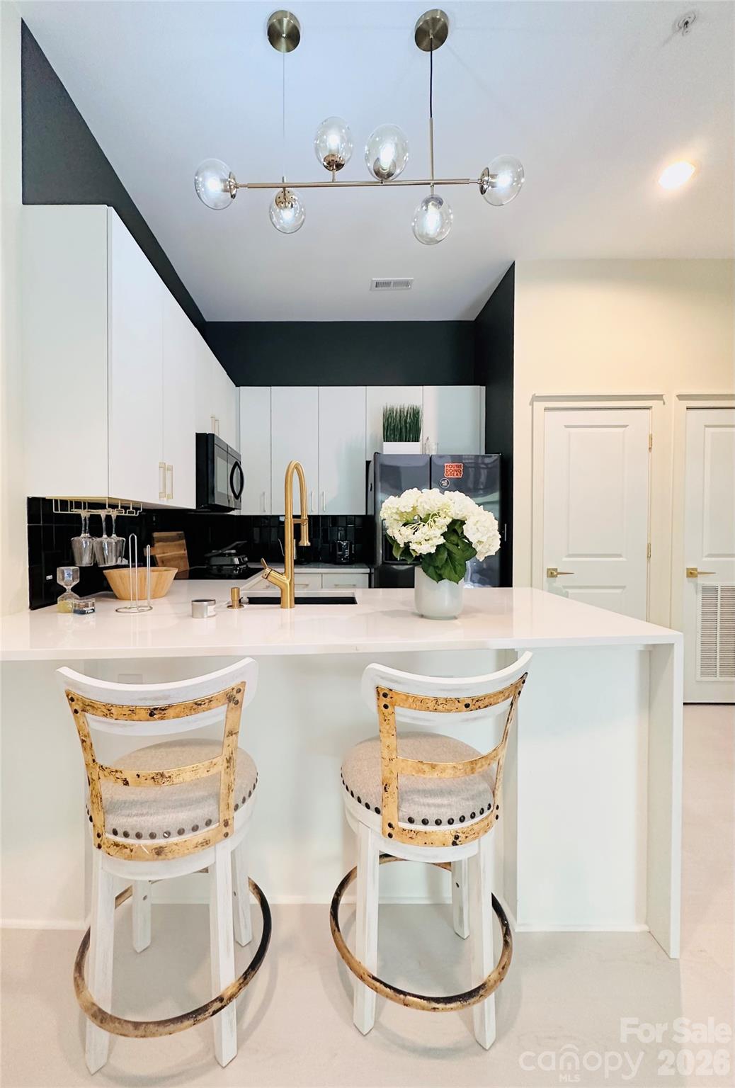 671 N Alexander Street