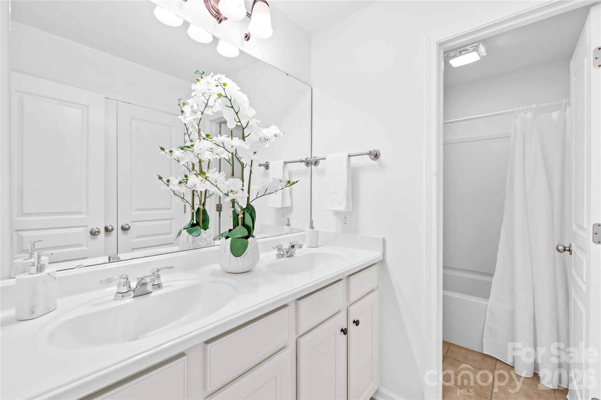 The Chimneys of Marvin - Residential