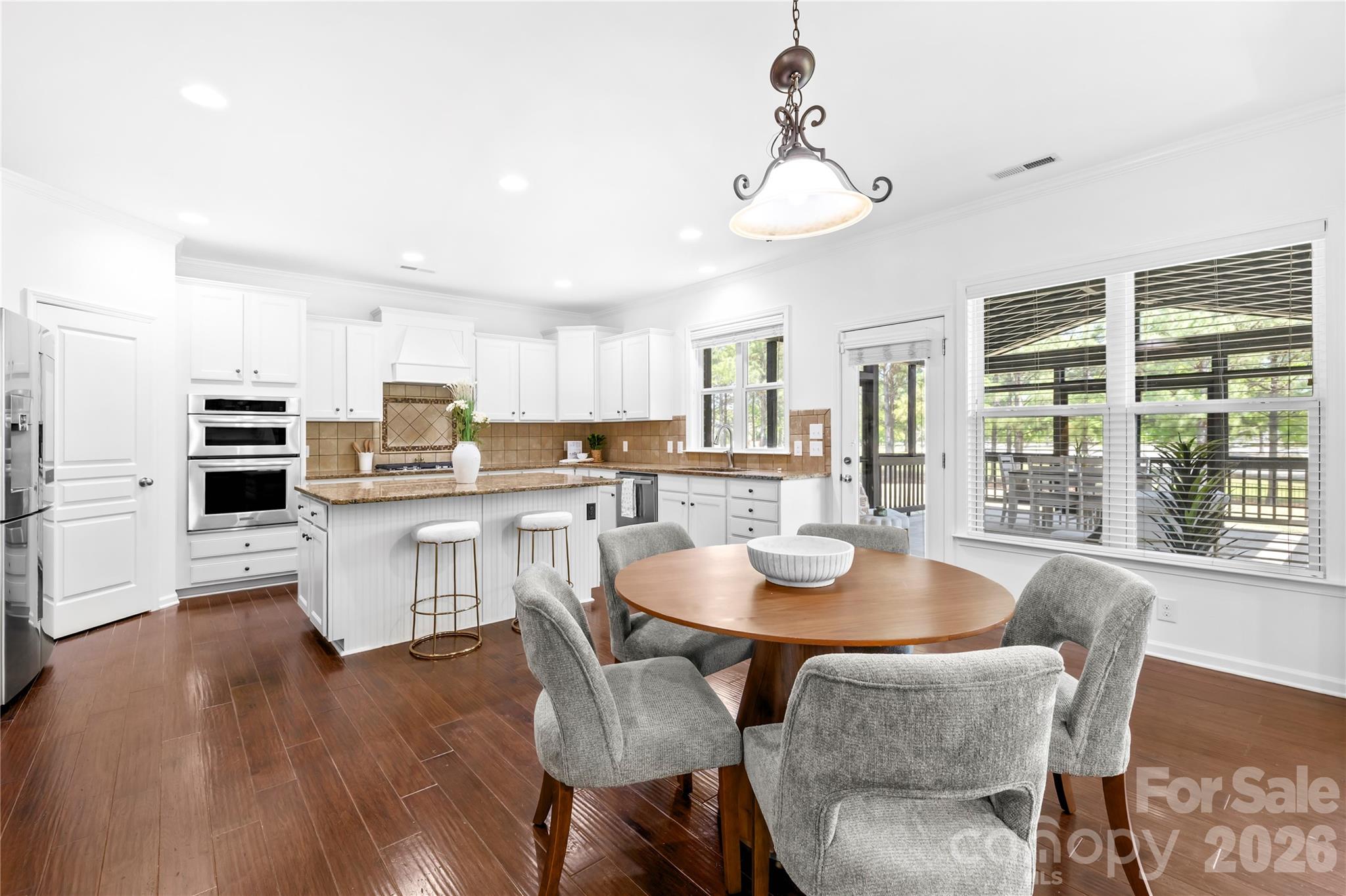 The Chimneys of Marvin - Residential