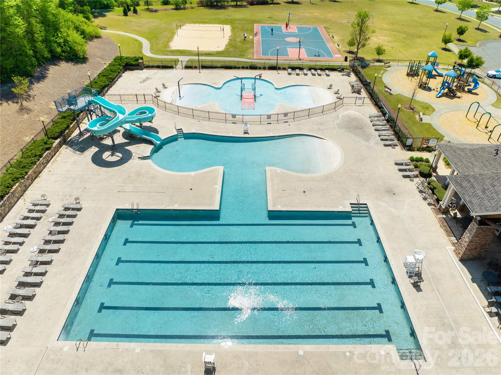 The Chimneys of Marvin - Residential