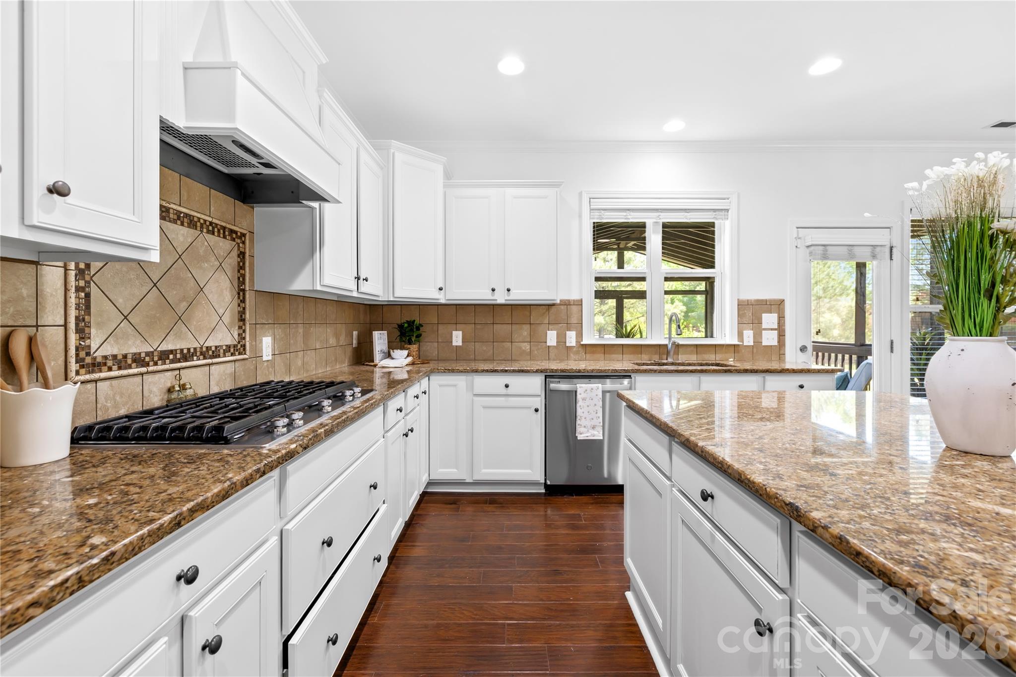 The Chimneys of Marvin - Residential