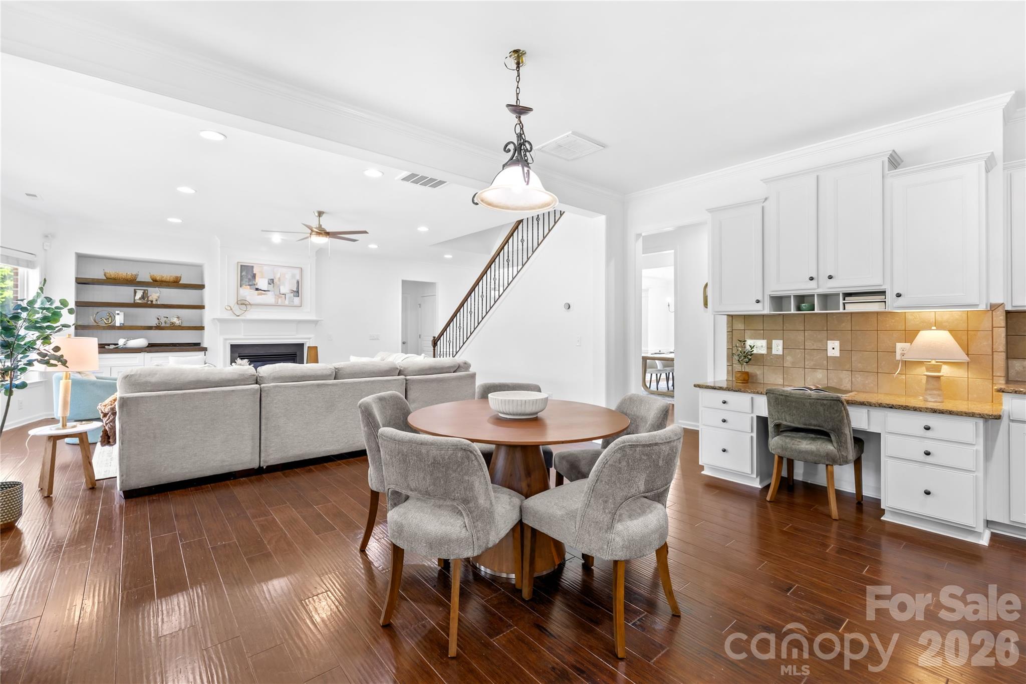 The Chimneys of Marvin - Residential