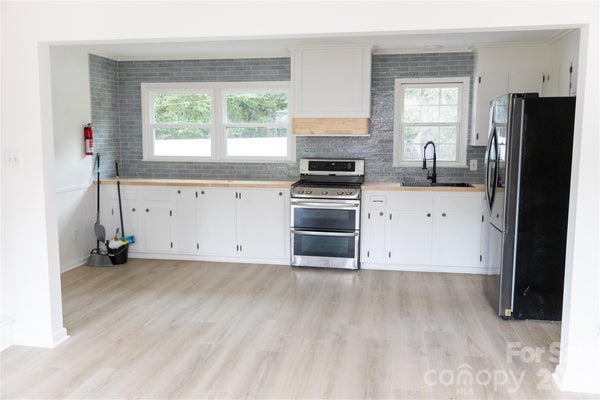 1527 KINGSTON DR, KANNAPOLIS, NC 28083 - Image 6c37dda96e7e2d2ccf9f04582782c41a/390943107