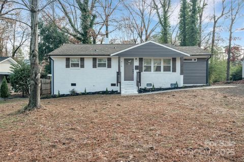 915 Crestmere Street Charlotte NC 28208