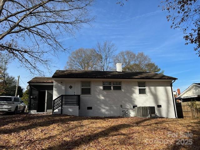 915 Crestmere Street