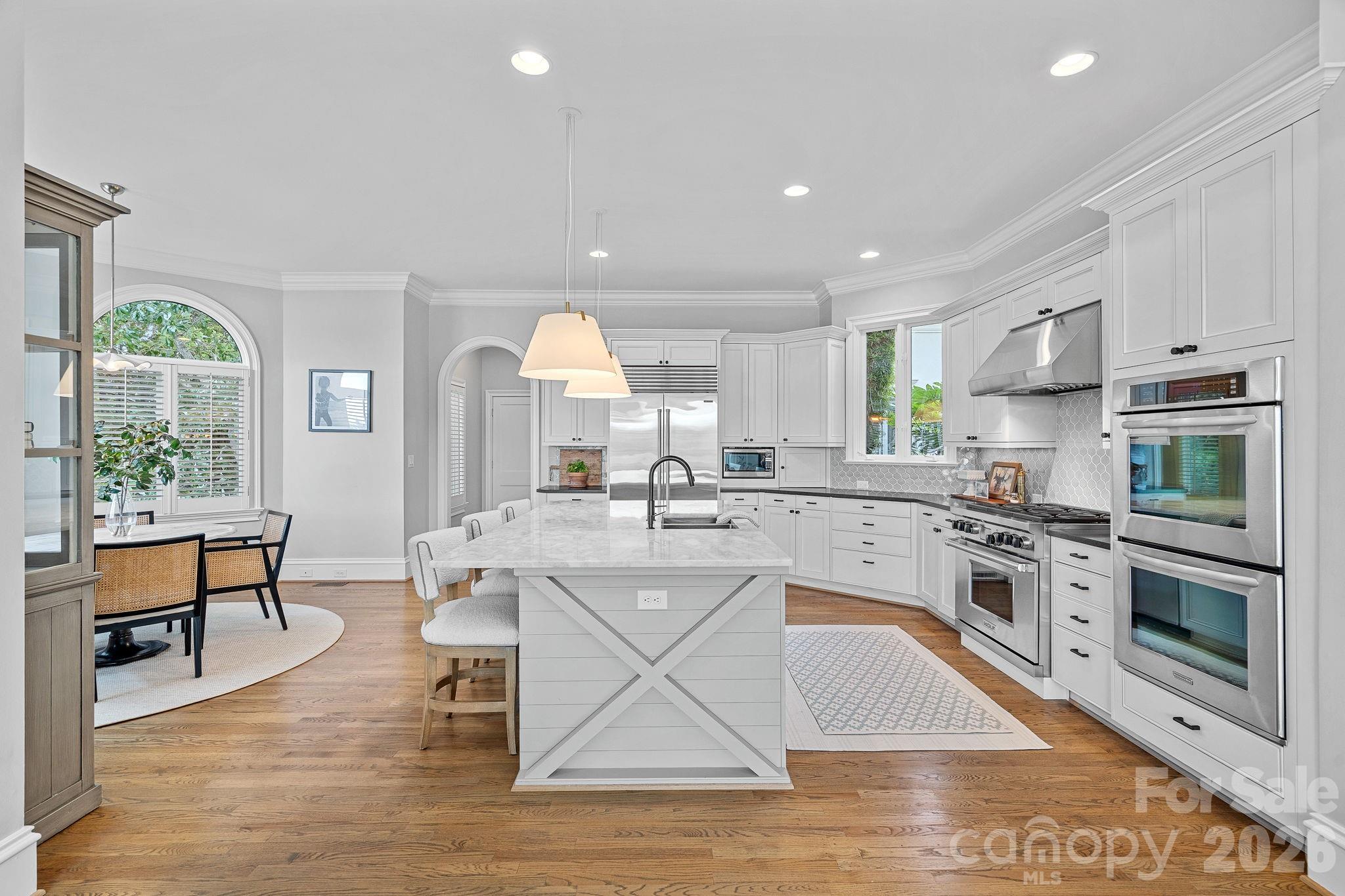 The Peninsula - Residential