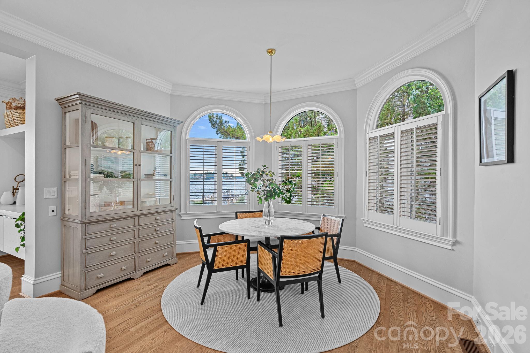 The Peninsula - Residential