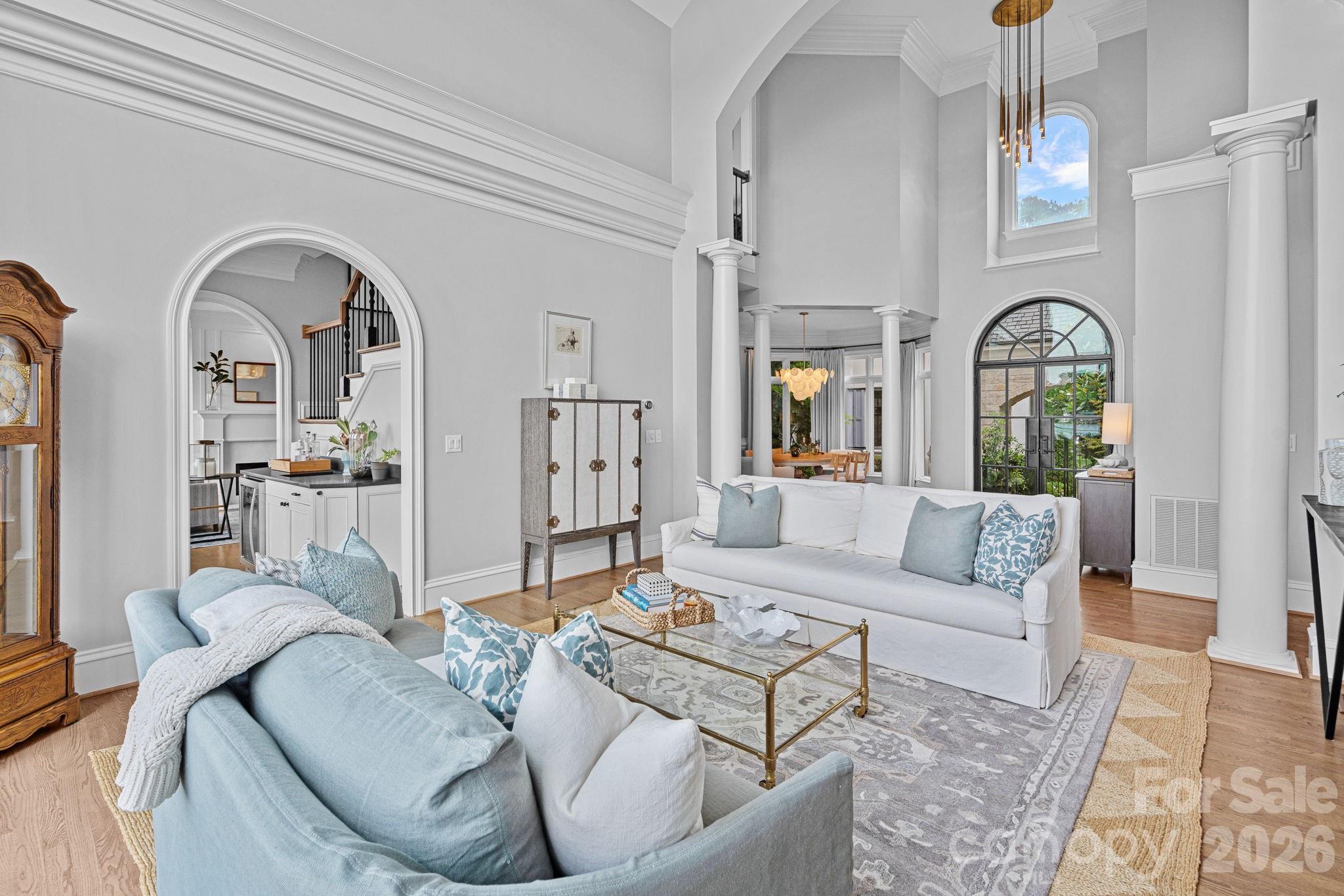 The Peninsula - Residential