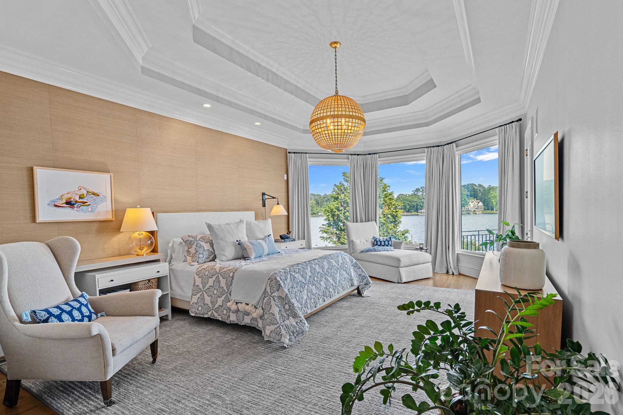 The Peninsula - Residential