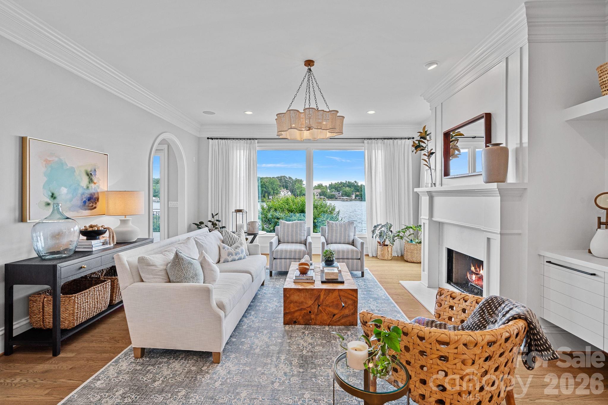 The Peninsula - Residential