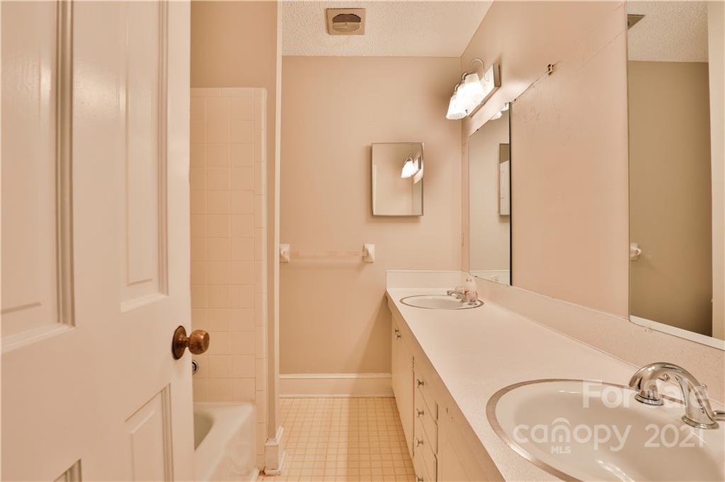 Farmwood - Residential