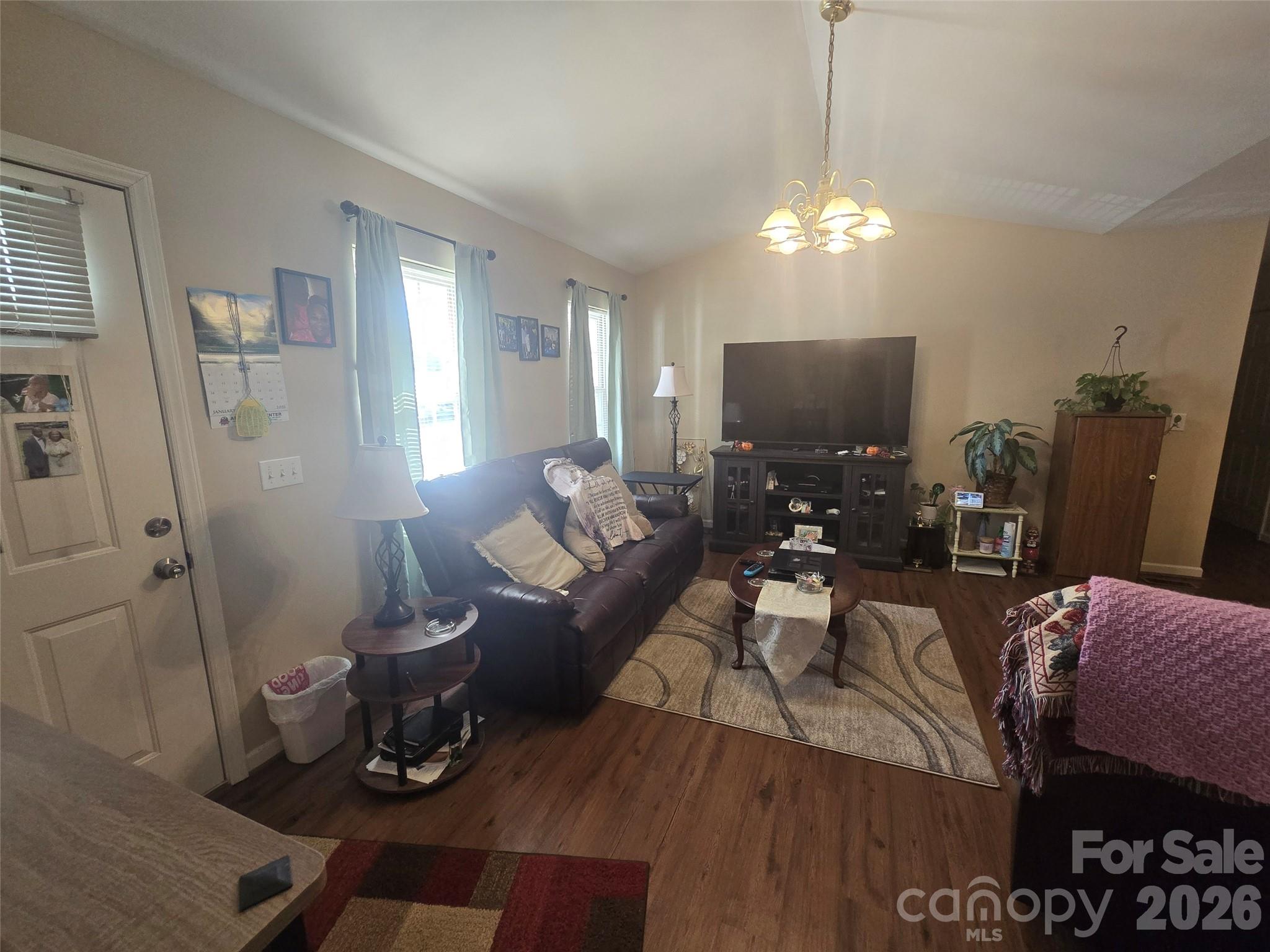 306 W Roswell Street