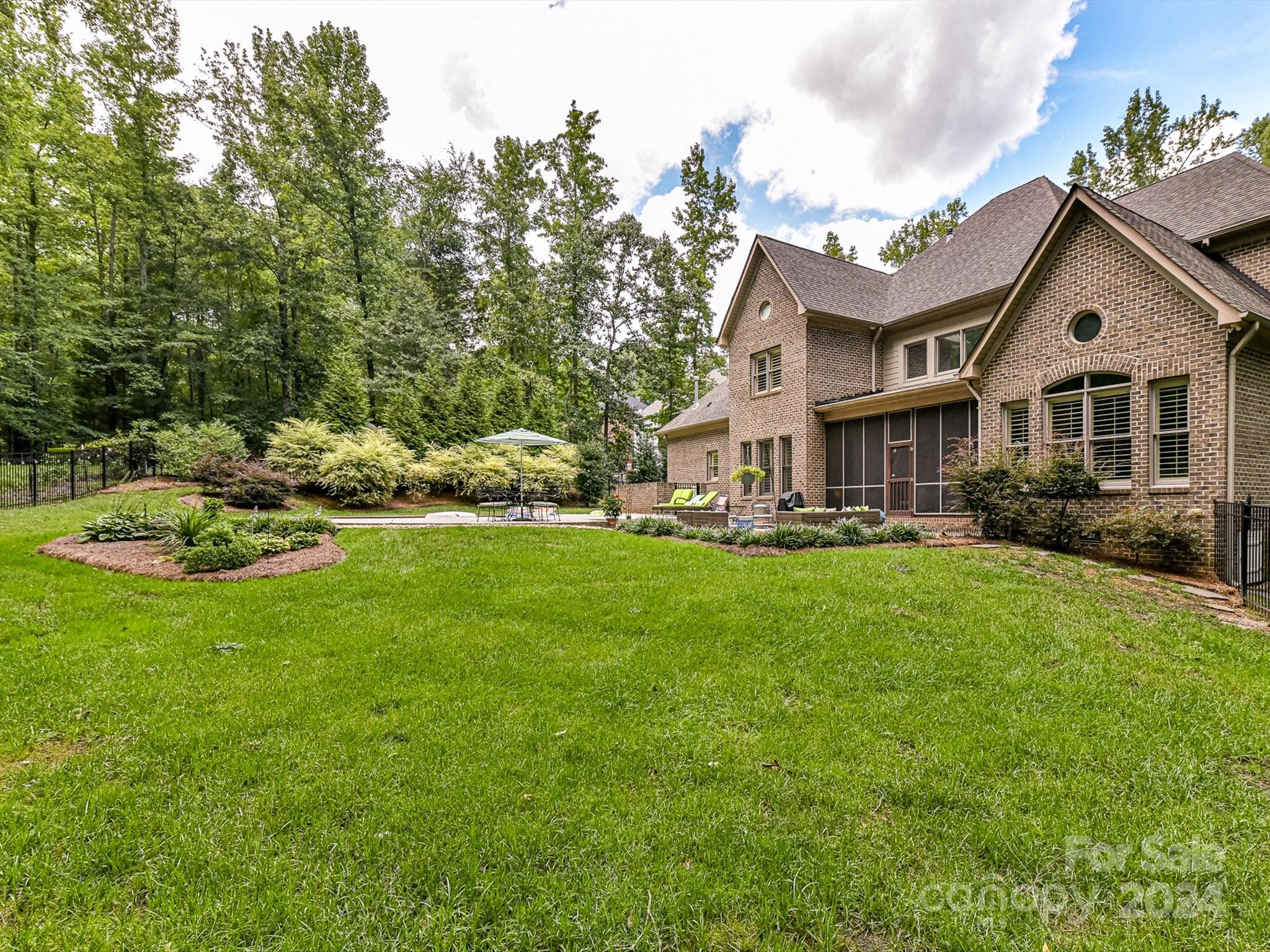 Williamsburg - Residential