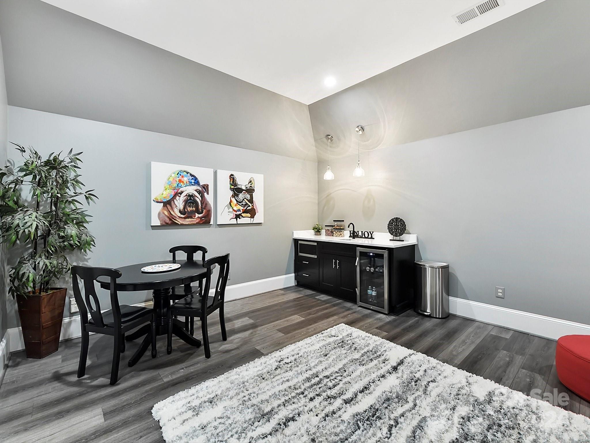 Williamsburg - Residential