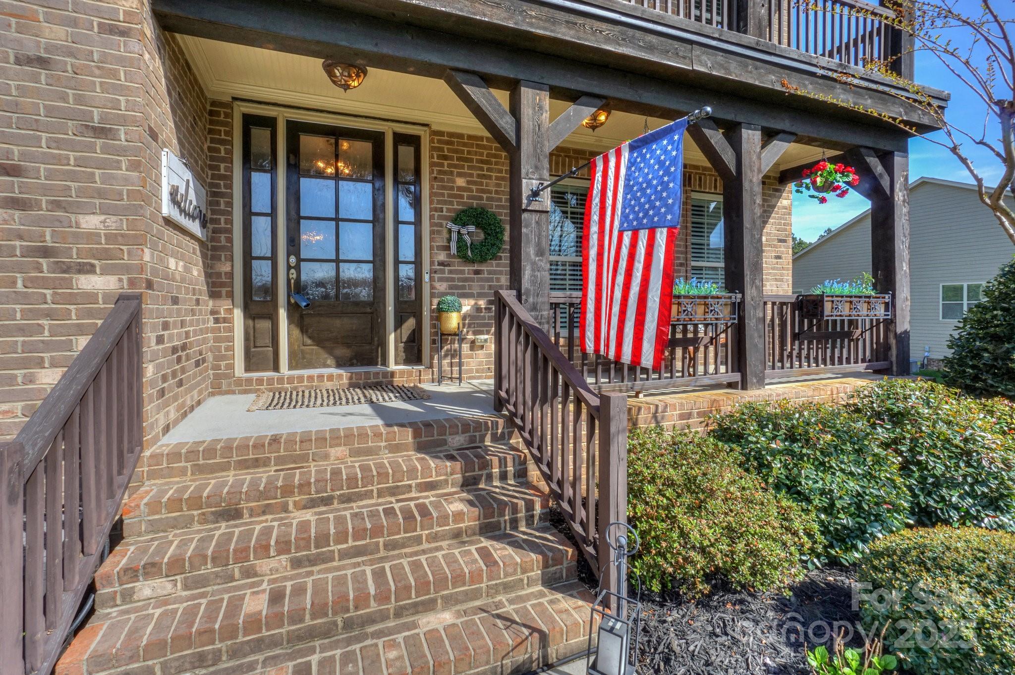 Winding Walk - Residential