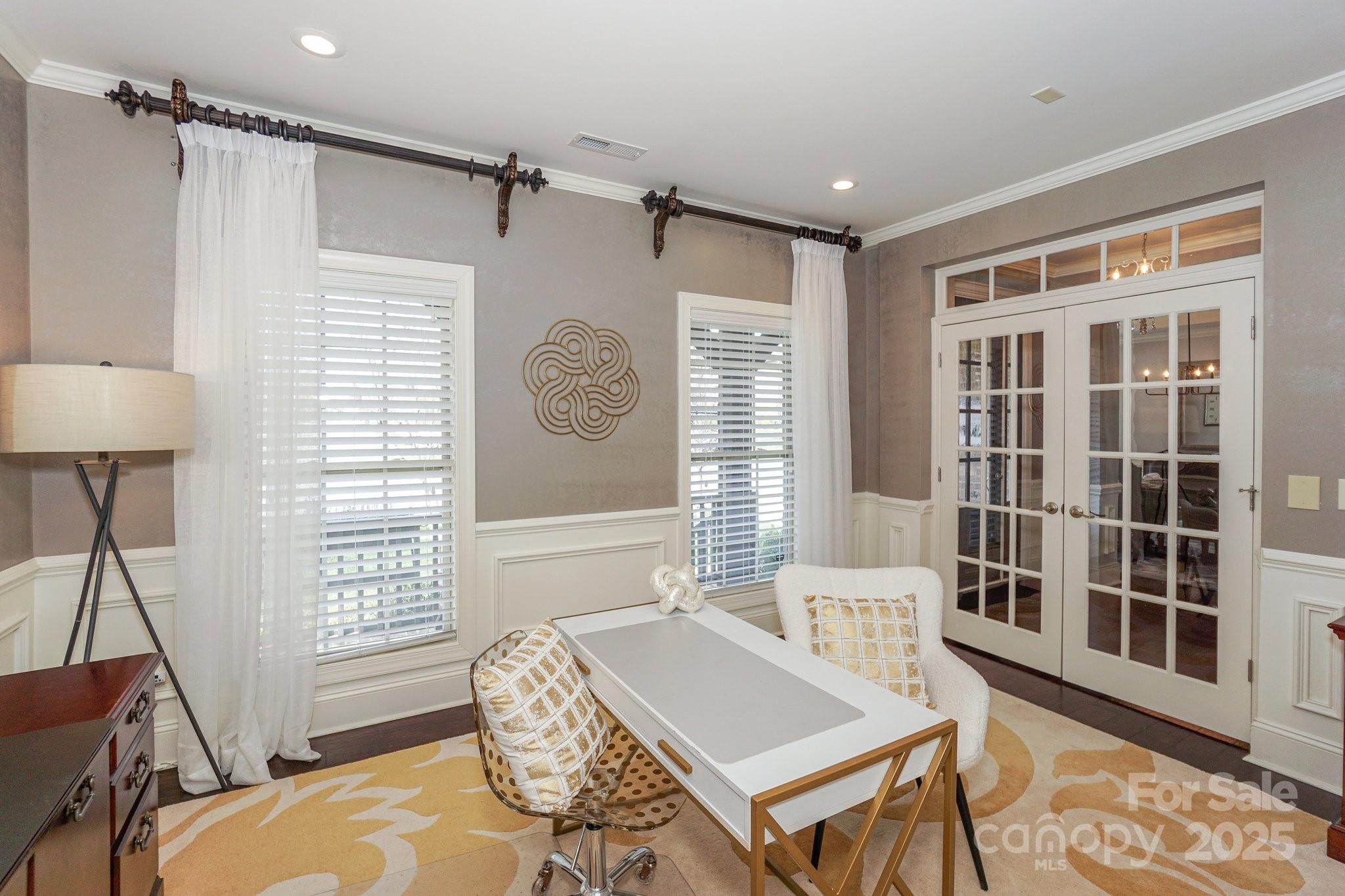 Winding Walk - Residential