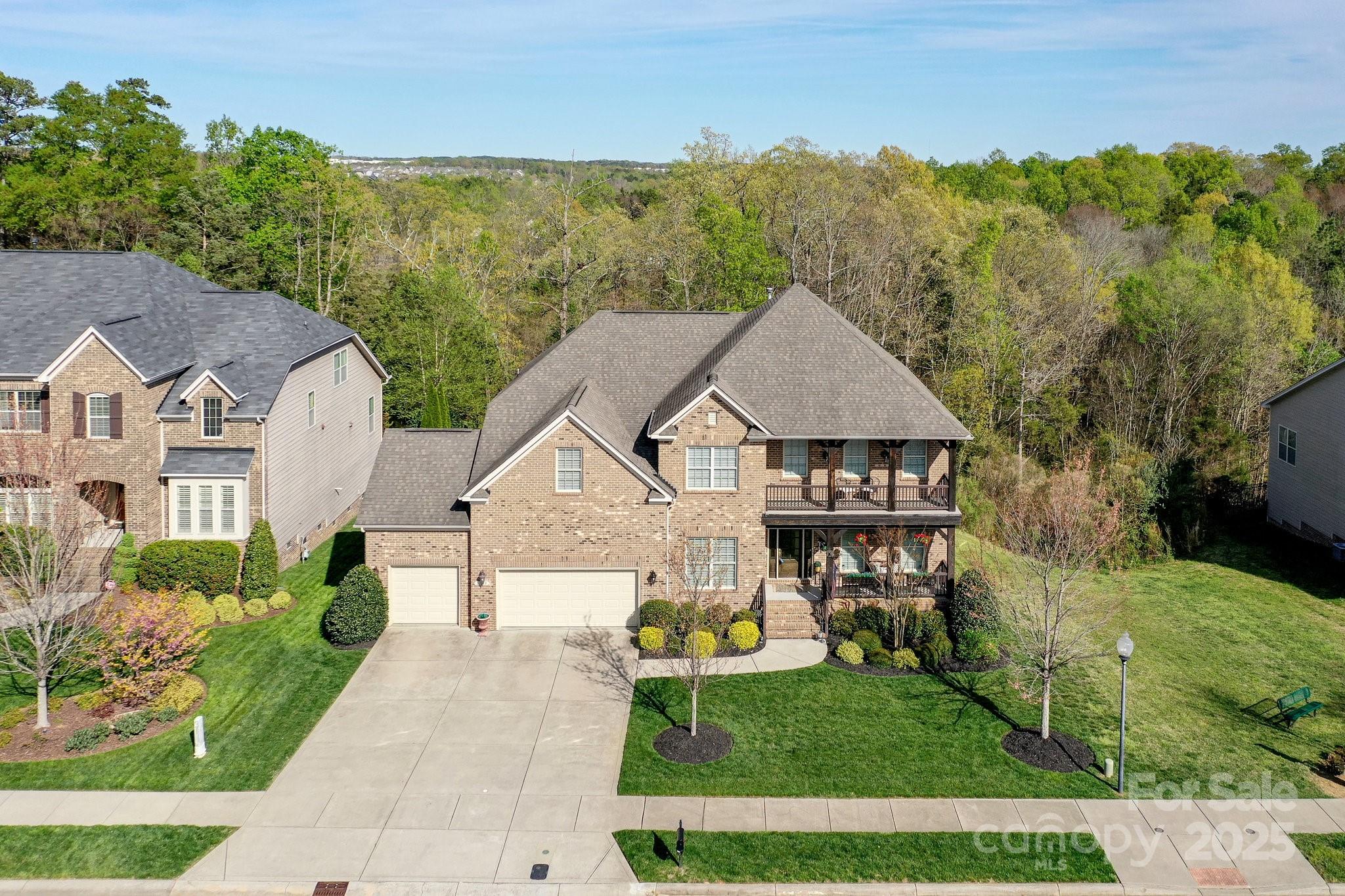 Winding Walk - Residential