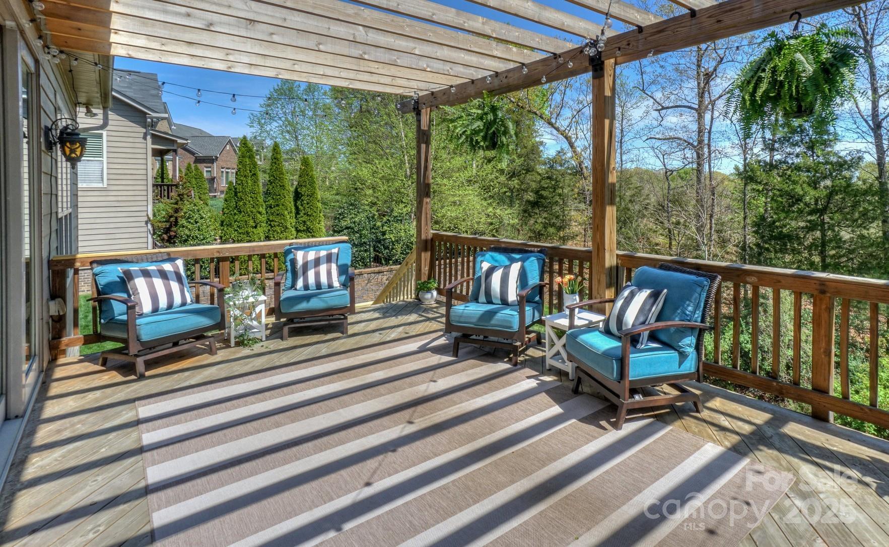 Winding Walk - Residential