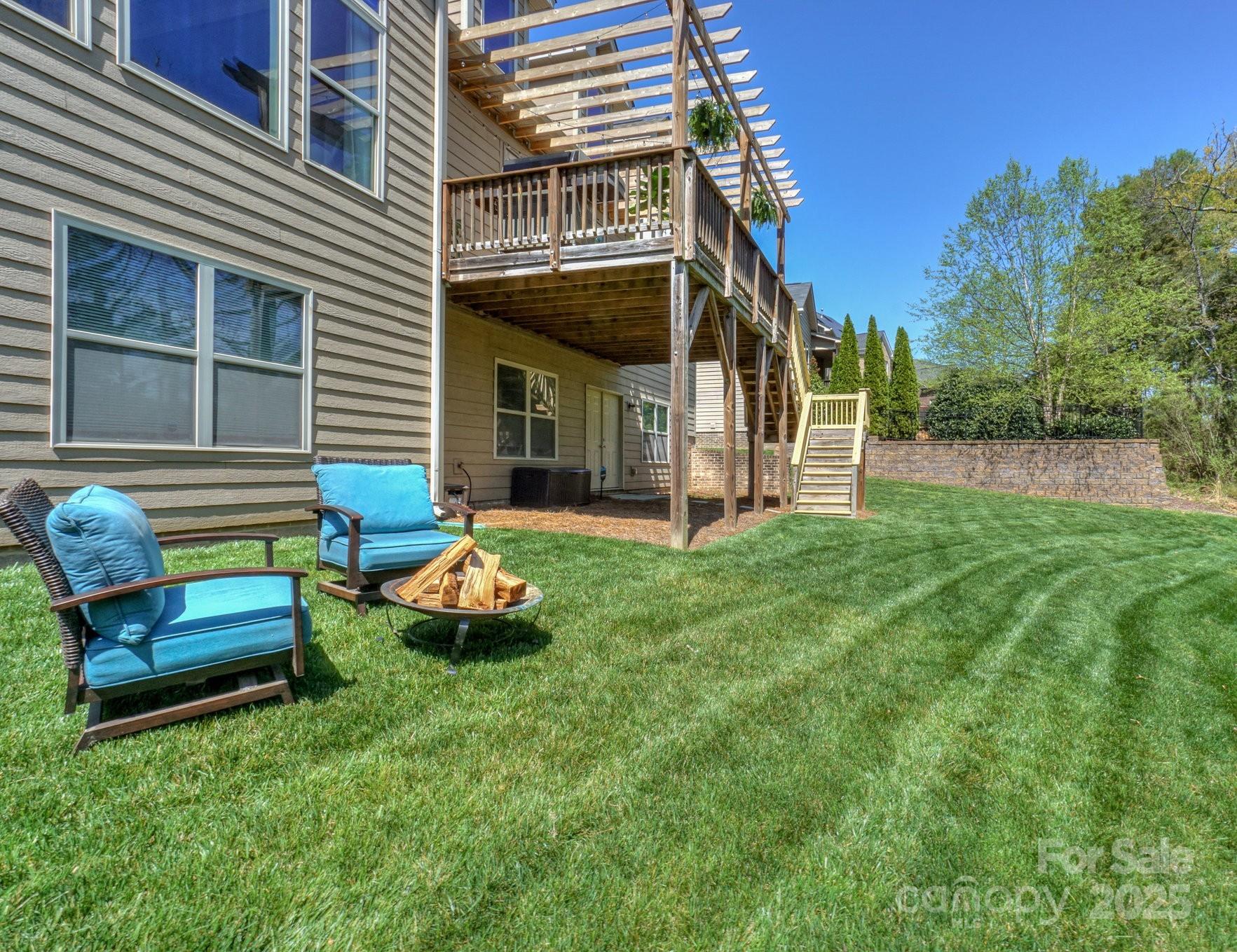 Winding Walk - Residential