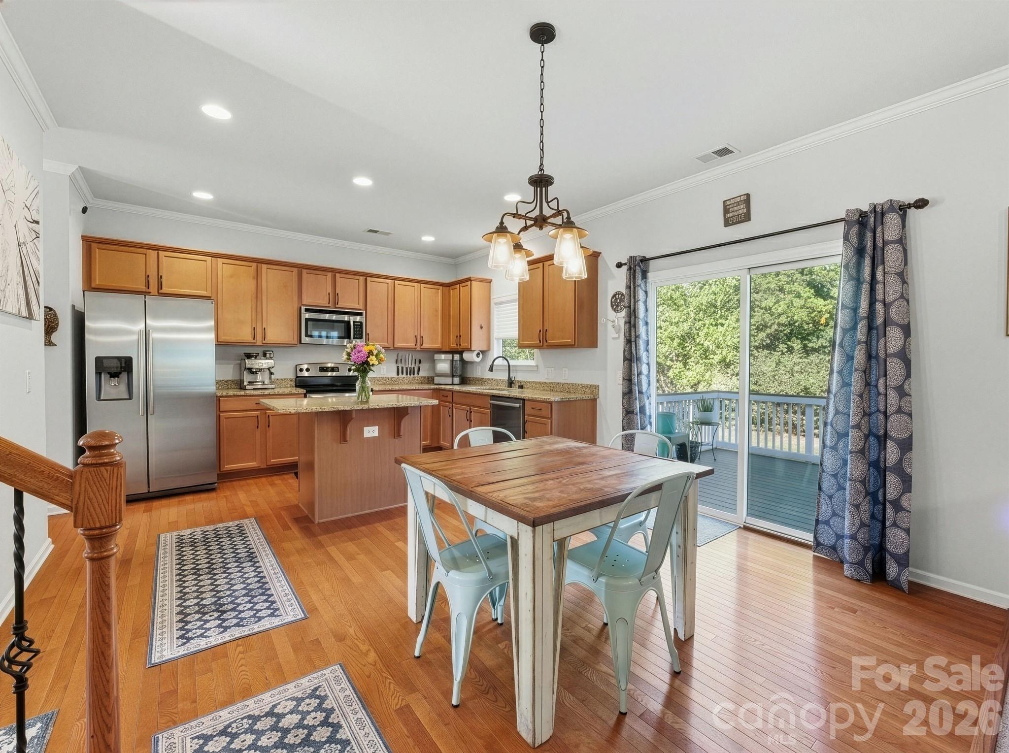 Davis Lake - Residential