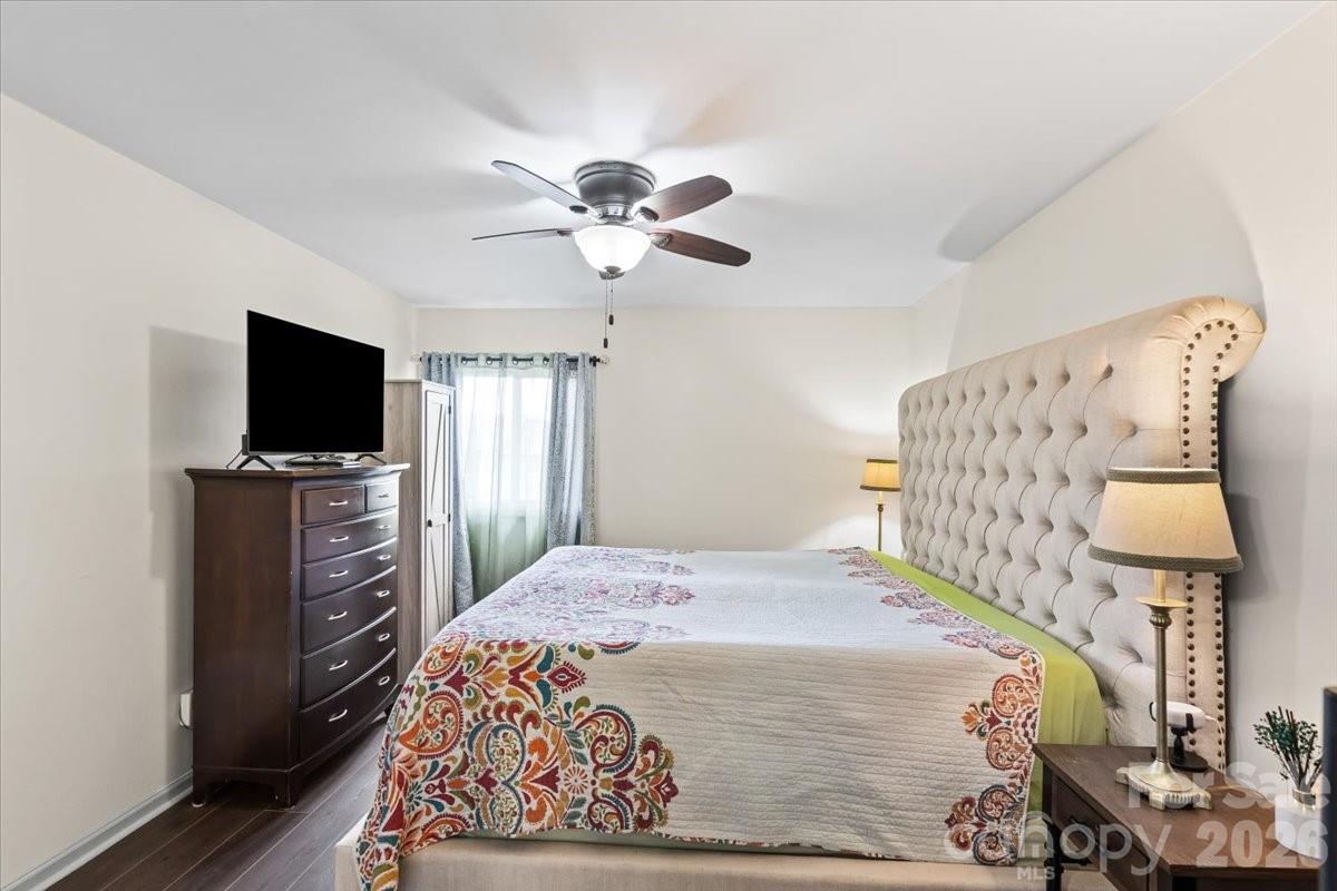 Candlewood Square - Residential