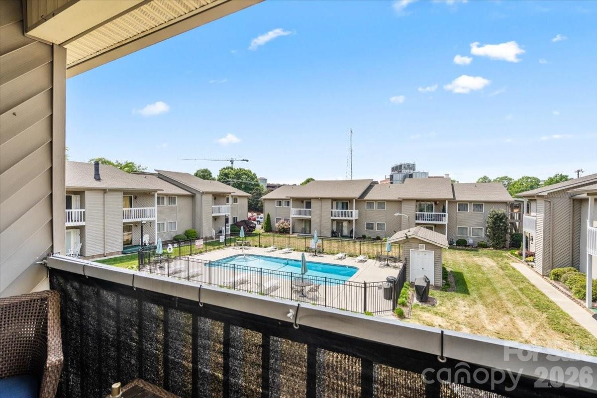 Candlewood Square - Residential