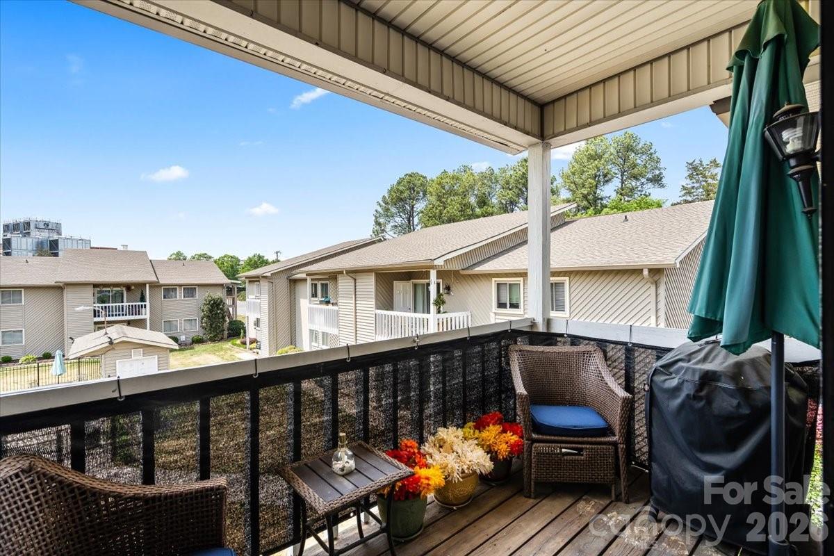 Candlewood Square - Residential