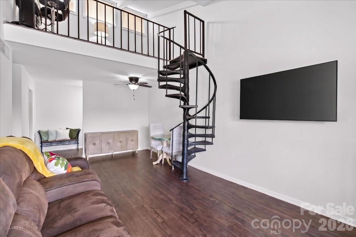 Candlewood Square - Residential