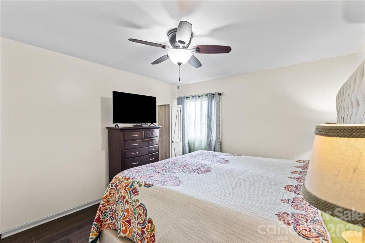 Candlewood Square - Residential