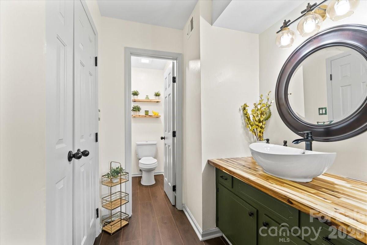 Candlewood Square - Residential