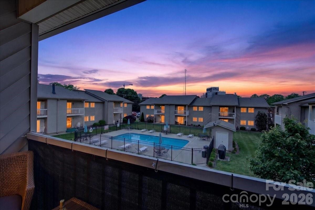 Candlewood Square - Residential