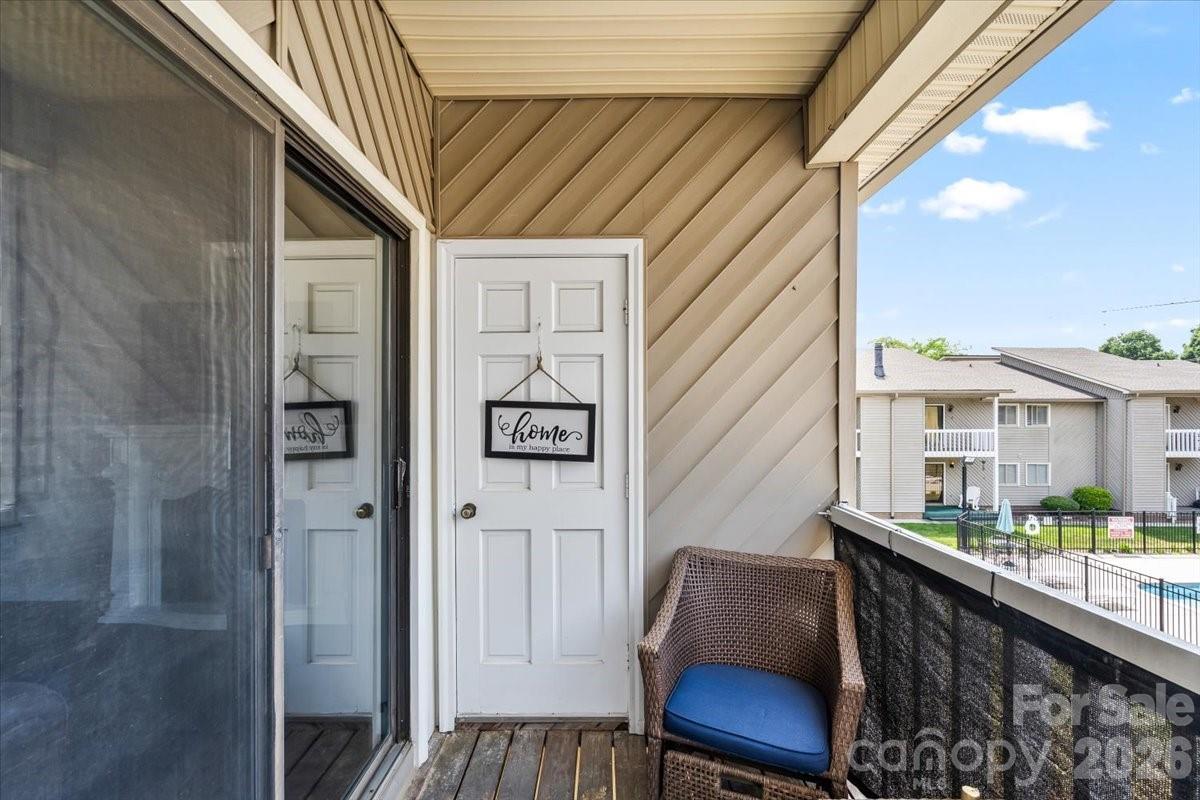 Candlewood Square - Residential